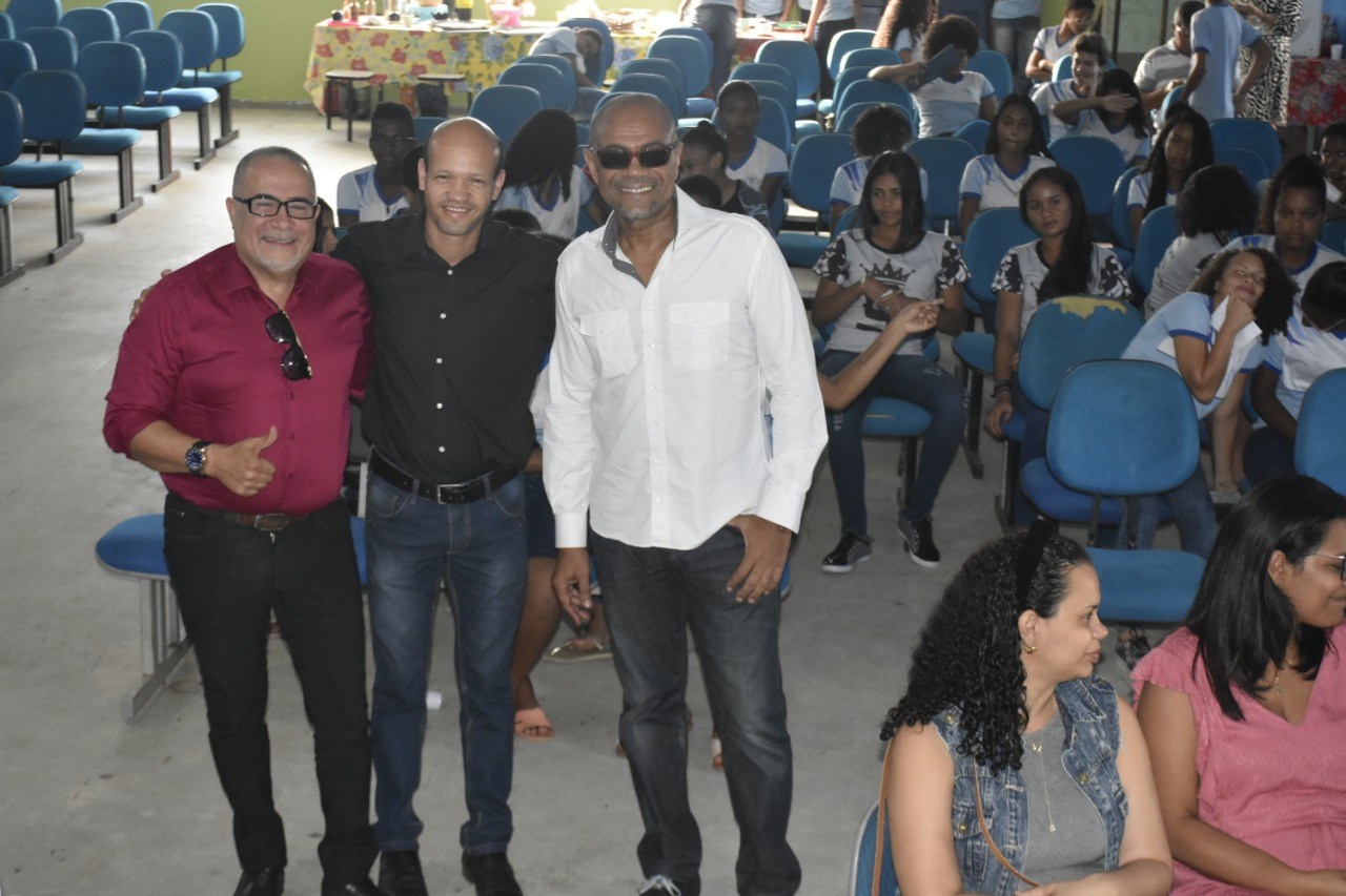 Camacã: Projeto Encontro com o Escritor acontece no CMC
